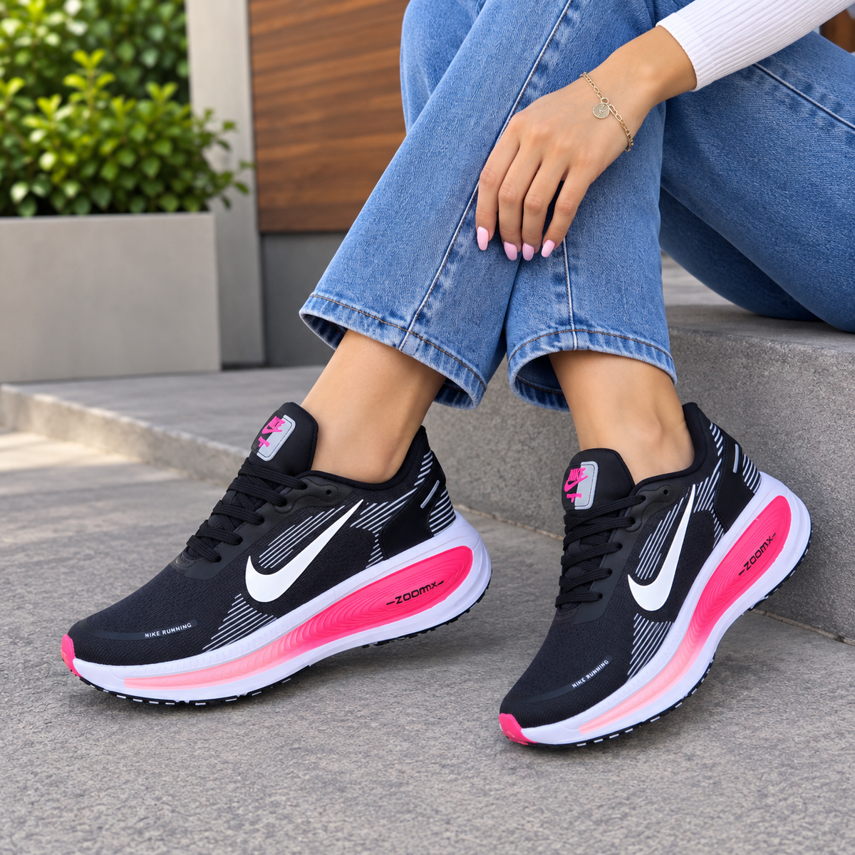 Nike Vomero Dama + MEDIAS GRATIS
