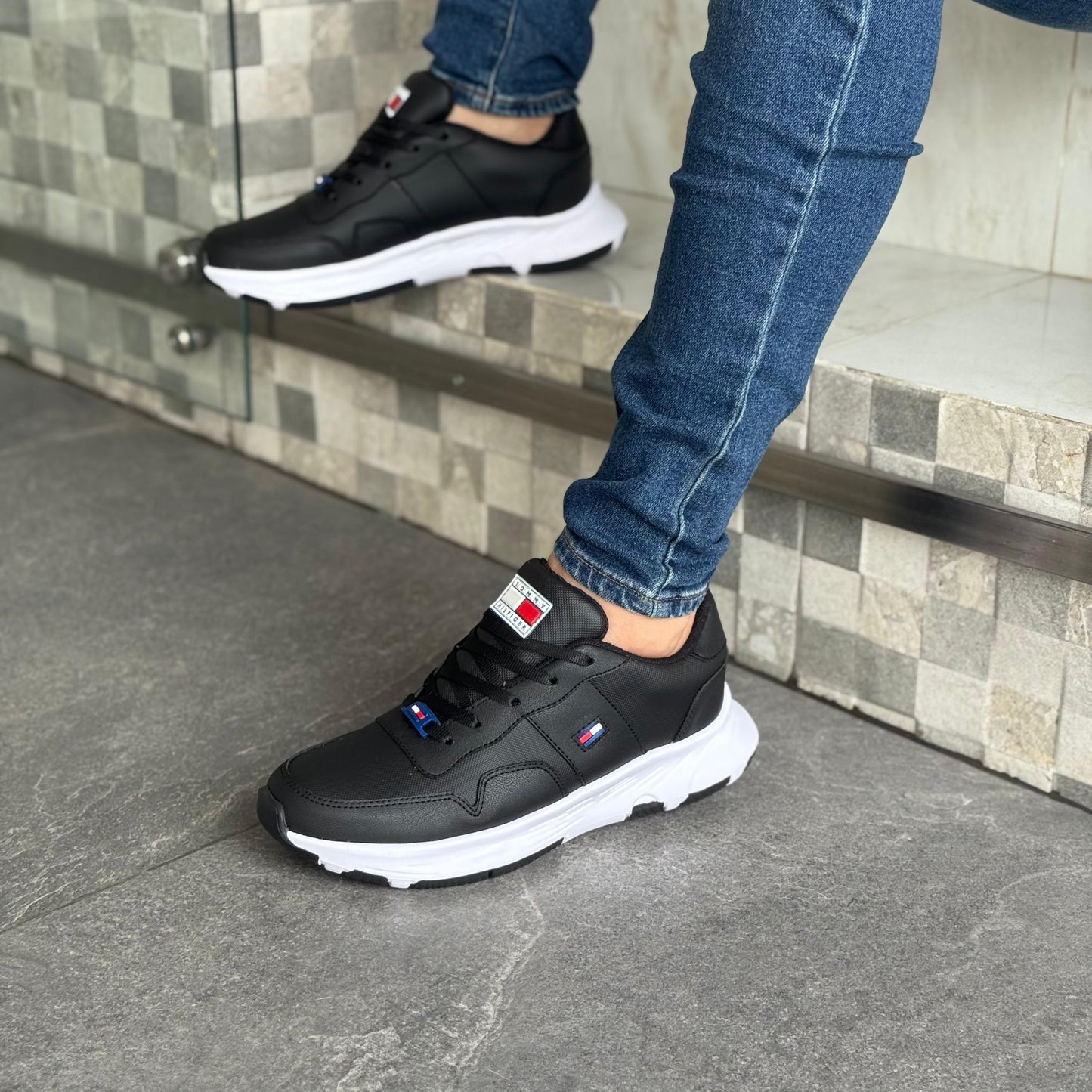 Tenis Essential TH Modern D