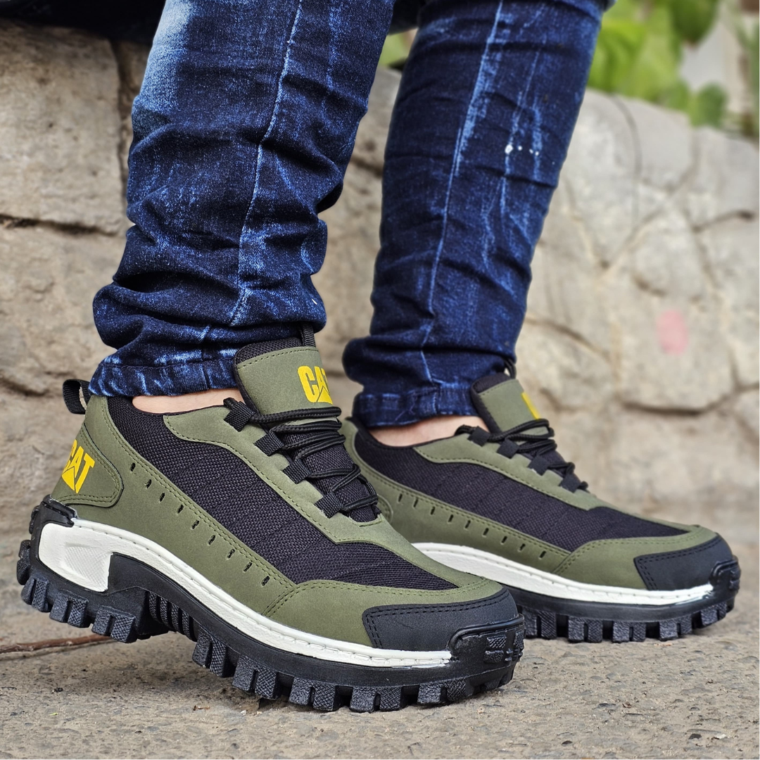 BOTIN CAT COSIDO + 3 PARES DE MEDIAS