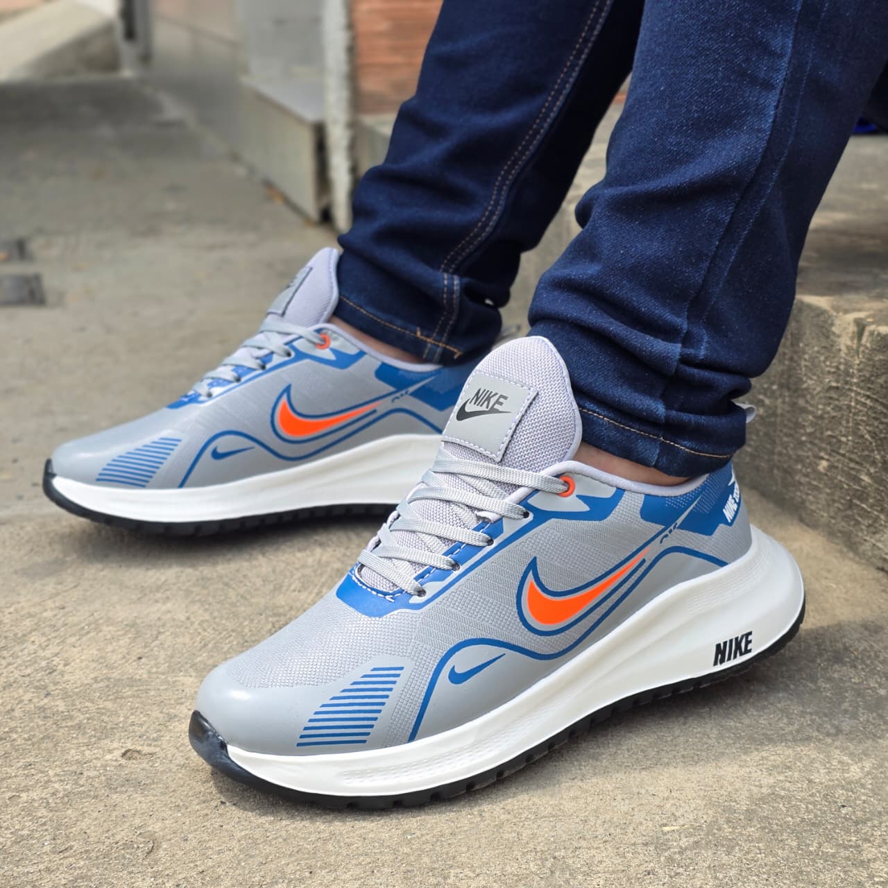 NIKE EVA