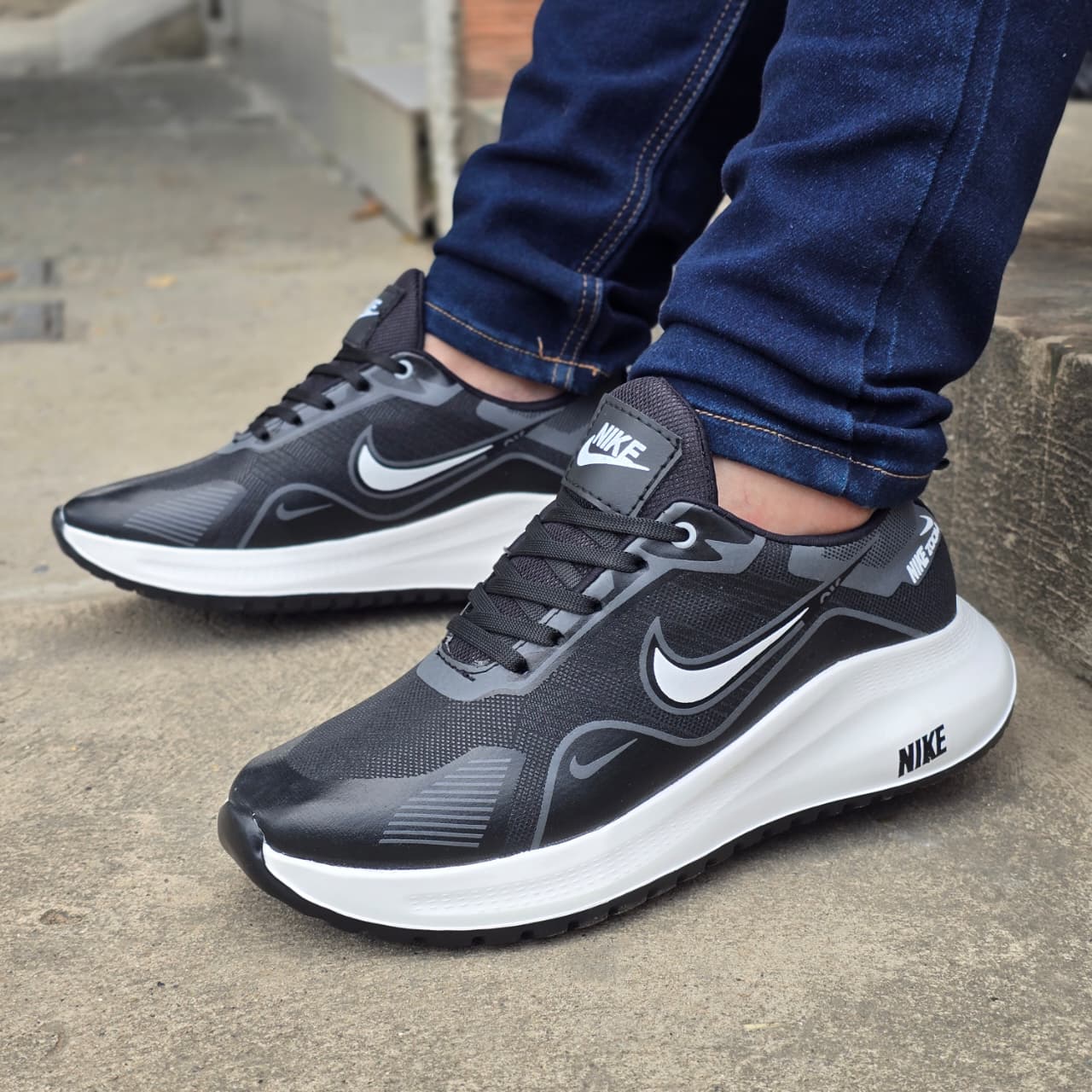 NIKE EVA